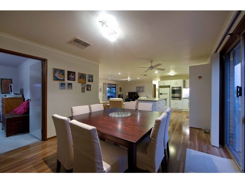 4 Beverley Court, Langwarrin VIC 3910