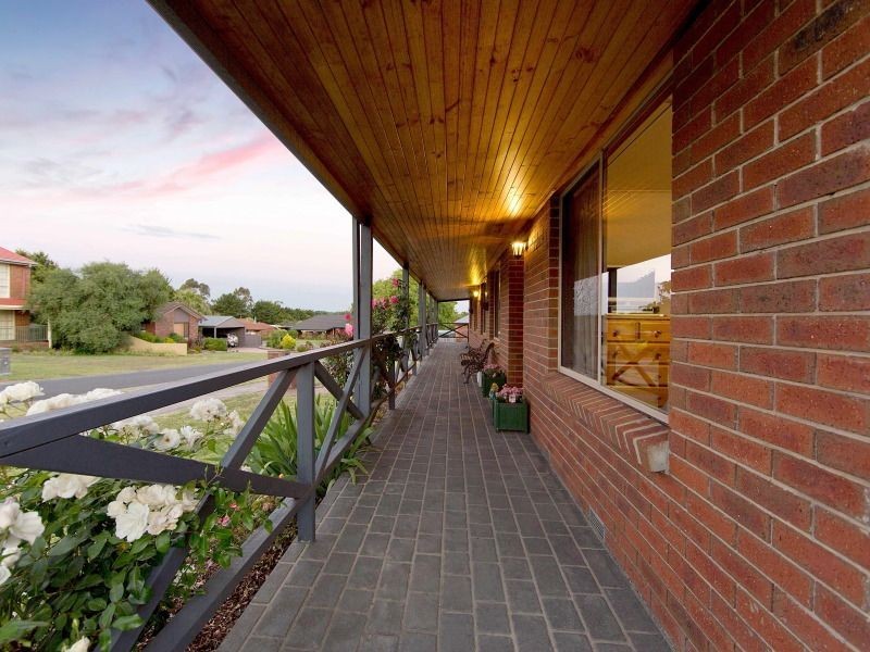 4 Beverley Court, Langwarrin VIC 3910