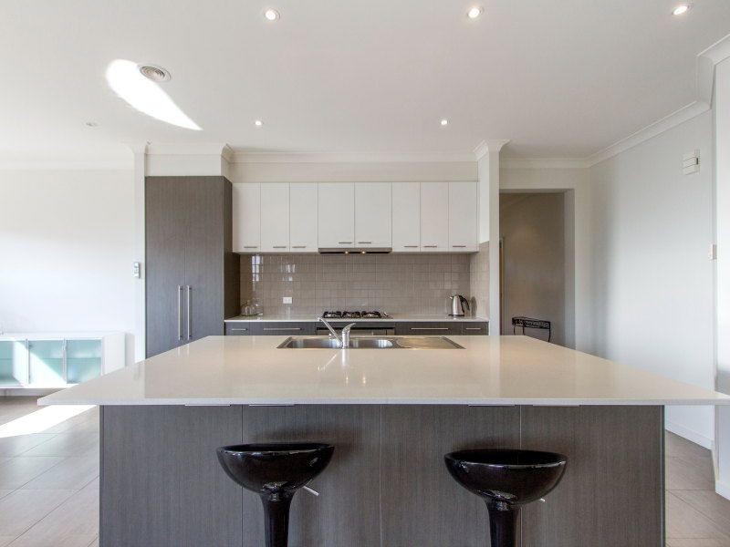 8 Aqueduct Road, Langwarrin VIC 3910