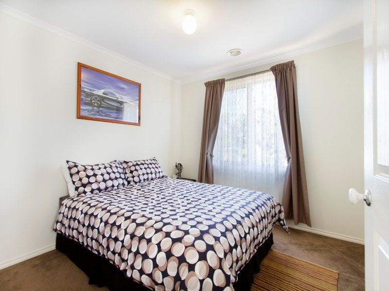 10  Pepperbush Crescent, Langwarrin VIC 3910