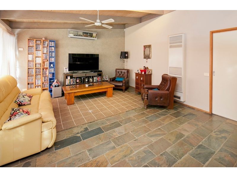 24 Olearia Crescent, Langwarrin VIC 3910