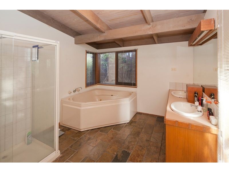 24 Olearia Crescent, Langwarrin VIC 3910