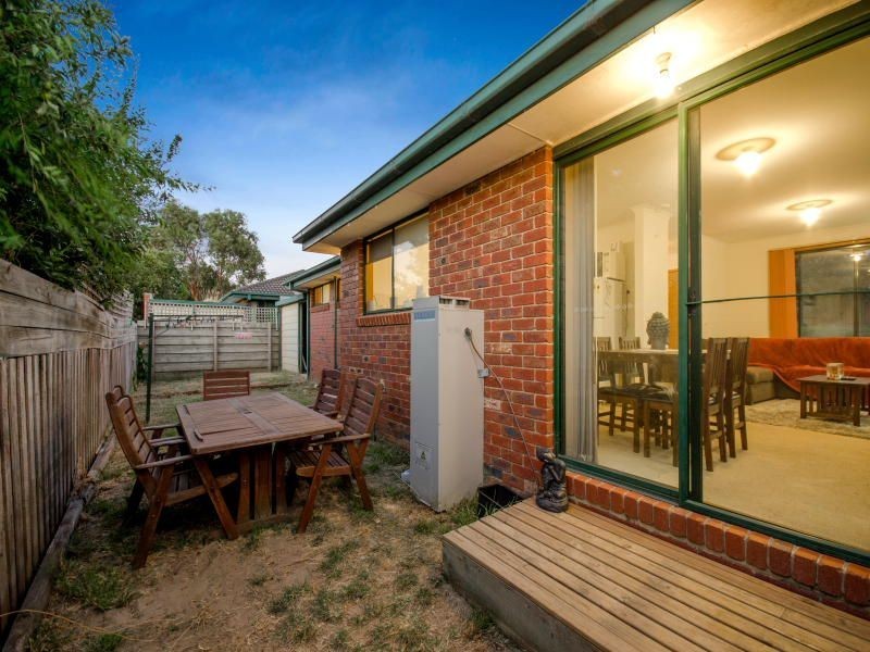 2/18 Monze Drive, Langwarrin VIC 3910