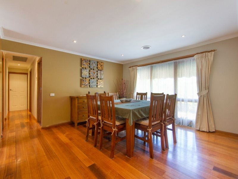 4 Larch Street, Langwarrin VIC 3910