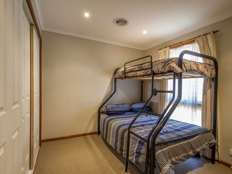 4 Larch Street, Langwarrin VIC 3910