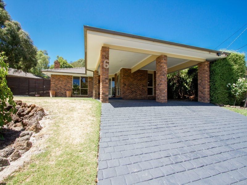 6 Poplar Grove, Langwarrin VIC 3910