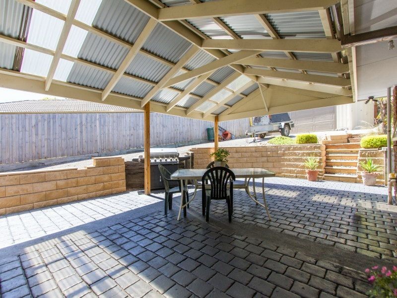 6 Poplar Grove, Langwarrin VIC 3910