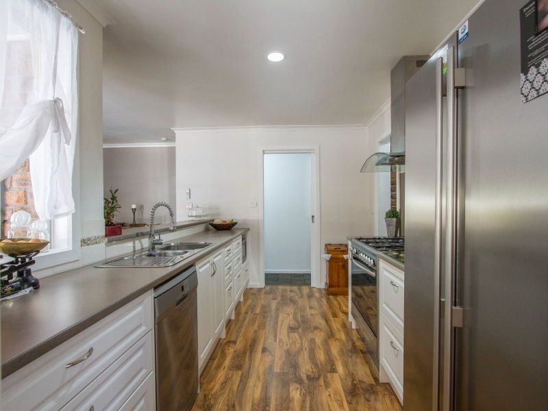 6 Poplar Grove, Langwarrin VIC 3910