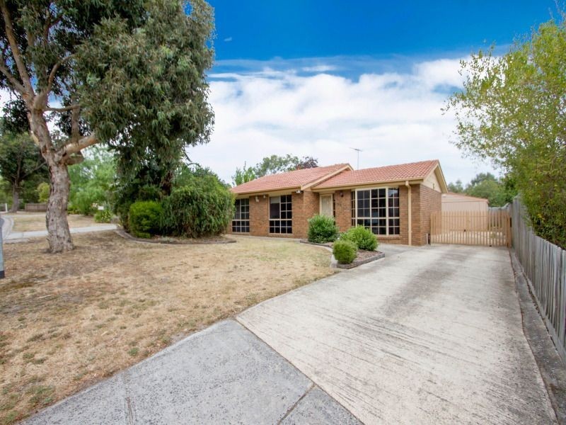 33 Hornsby Drive, Langwarrin VIC 3910