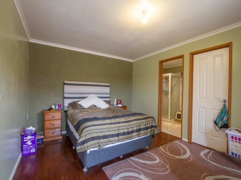 33 Hornsby Drive, Langwarrin VIC 3910