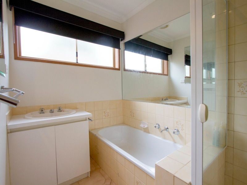 33 Hornsby Drive, Langwarrin VIC 3910