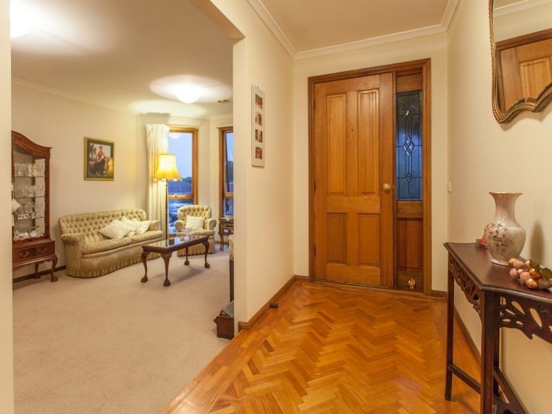 8 Huntly Court, Langwarrin VIC 3910