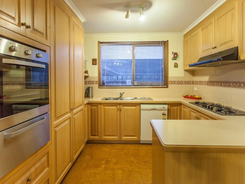 8 Huntly Court, Langwarrin VIC 3910