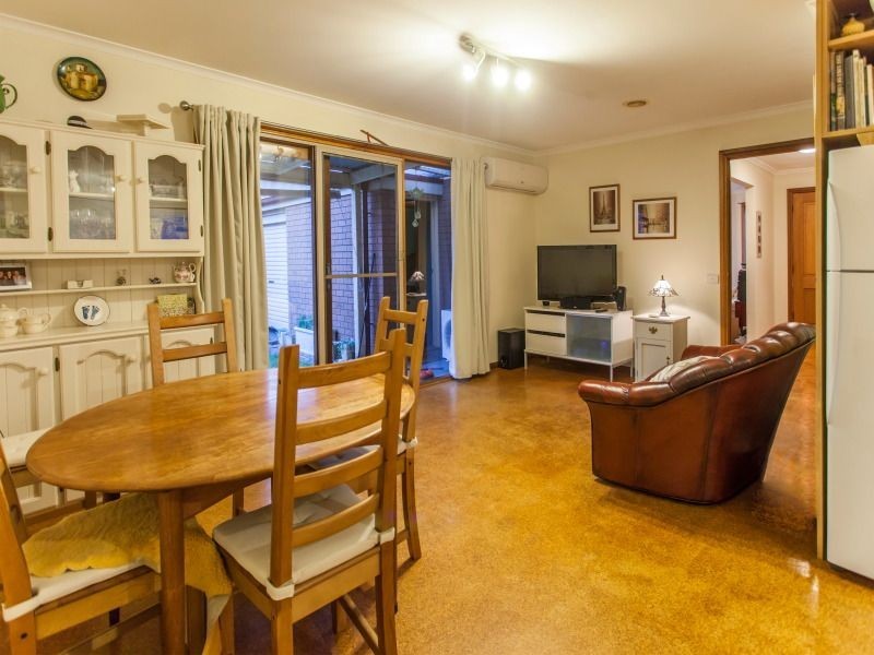 8 Huntly Court, Langwarrin VIC 3910