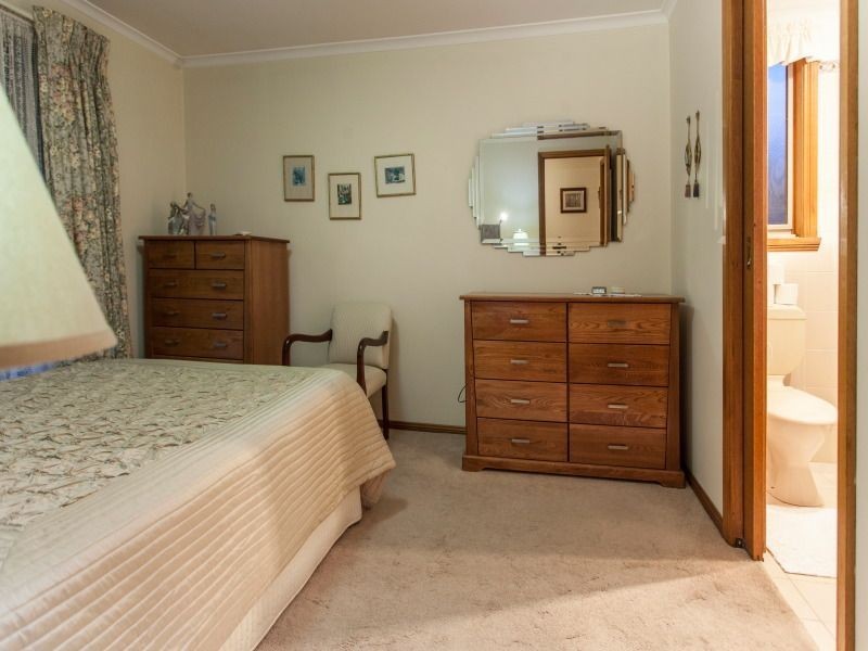 8 Huntly Court, Langwarrin VIC 3910