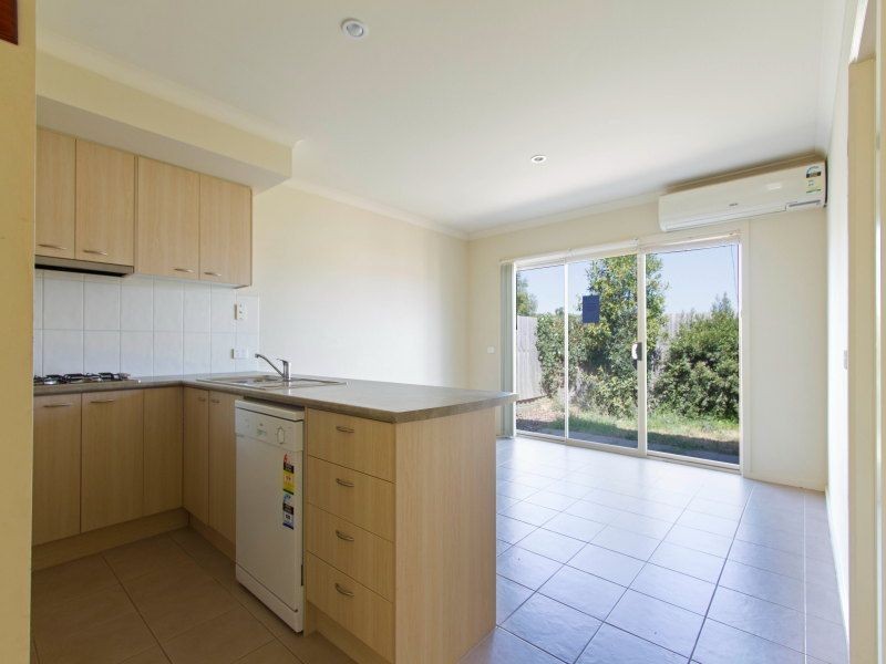 10/64 Potts Road, Langwarrin VIC 3910