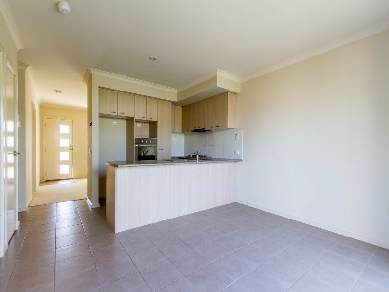 10/64 Potts Road, Langwarrin VIC 3910