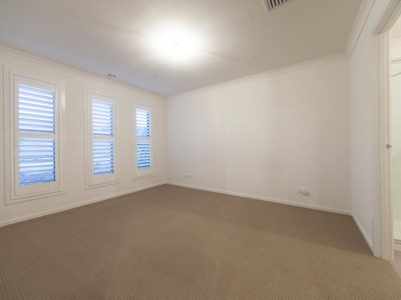 18 Aqueduct Road, Langwarrin VIC 3910