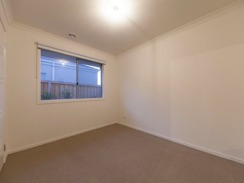 18 Aqueduct Road, Langwarrin VIC 3910