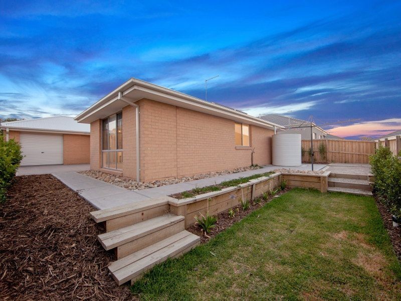 18 Aqueduct Road, Langwarrin VIC 3910