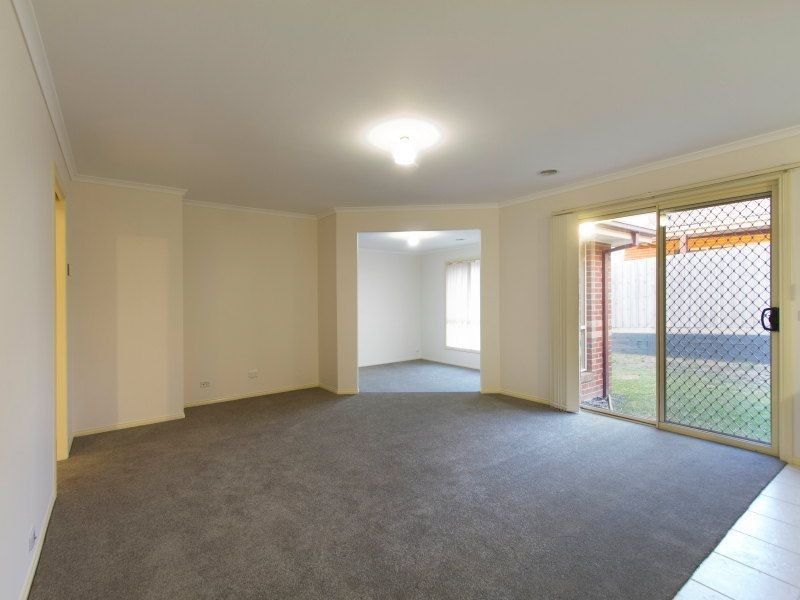 35 Sunny Vale Drive, Langwarrin VIC 3910