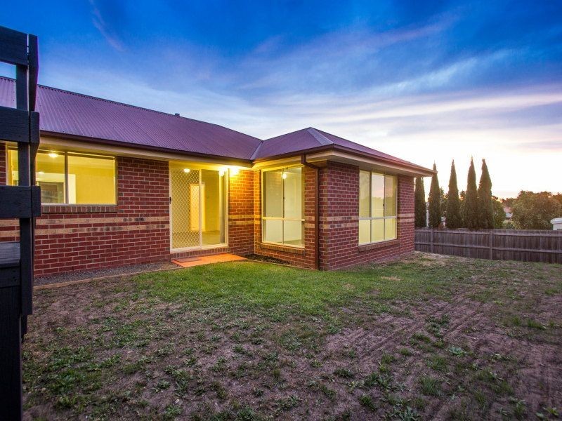 35 Sunny Vale Drive, Langwarrin VIC 3910