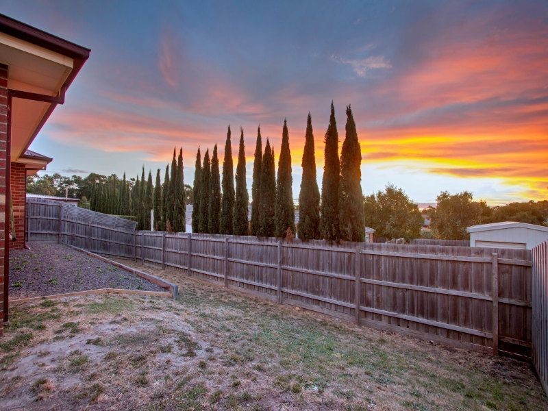 35 Sunny Vale Drive, Langwarrin VIC 3910