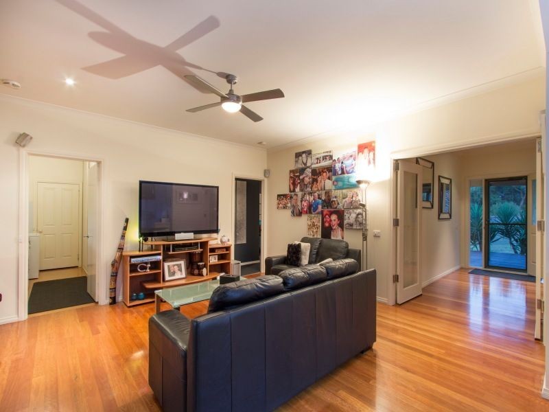 305 Centre Road, Langwarrin VIC 3910