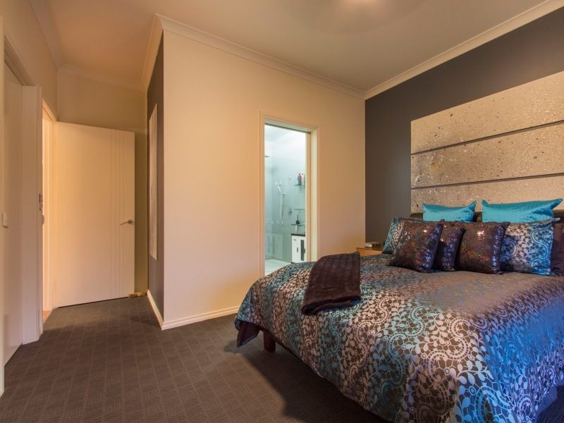 305 Centre Road, Langwarrin VIC 3910