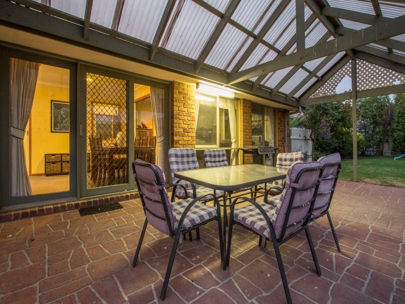 4 Warrindale Close, Langwarrin VIC 3910