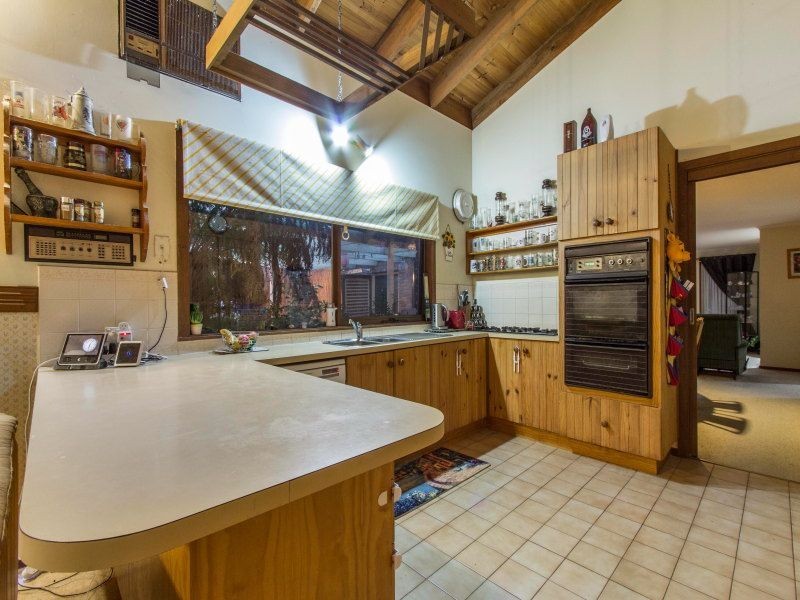 6 Elm Grove, Langwarrin VIC 3910