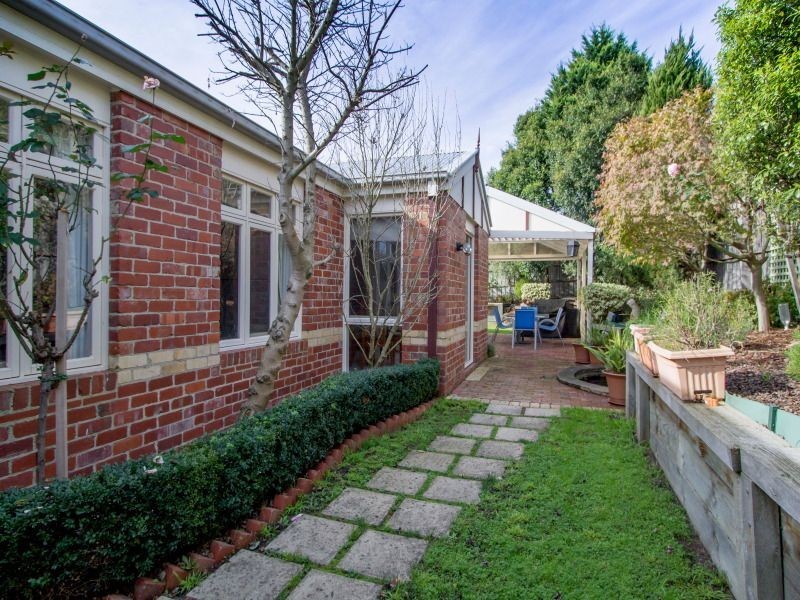 17 Huntingtower Crescent, Langwarrin VIC 3910