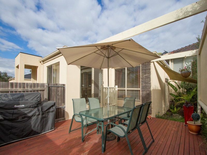 2/24-26 Robinia, Frankston VIC 3199