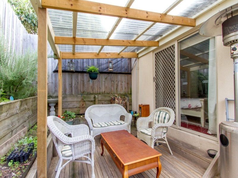 2/24-26 Robinia, Frankston VIC 3199
