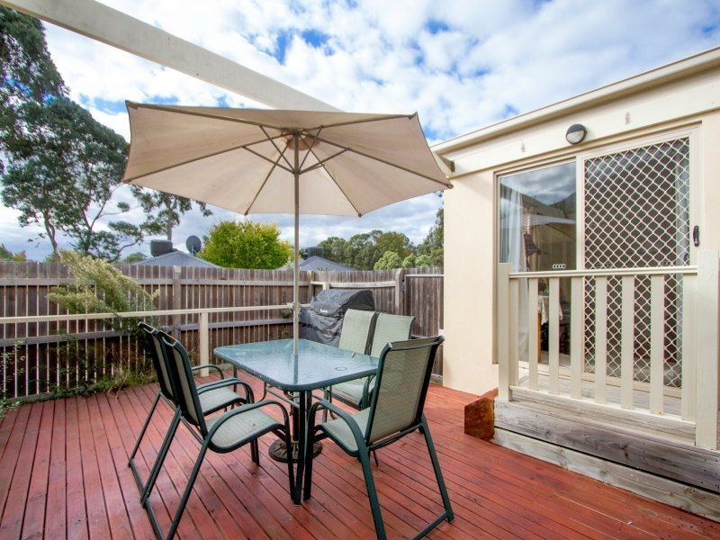 2/24-26 Robinia, Frankston VIC 3199