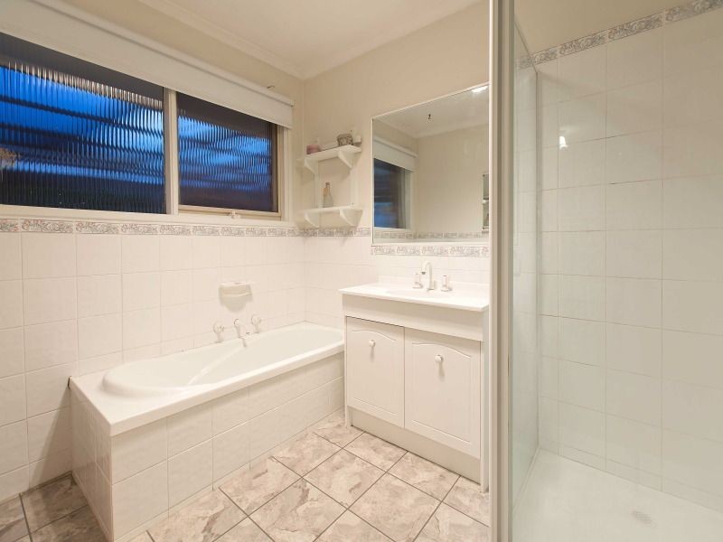 2 McKenzie Way, Langwarrin VIC 3910