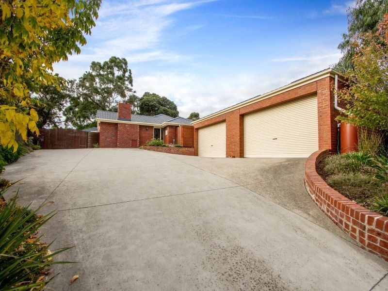 7 Dunmore Close, Langwarrin VIC 3910