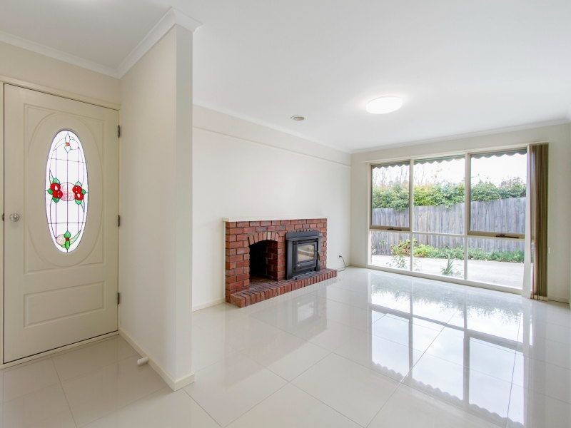 7 Dunmore Close, Langwarrin VIC 3910