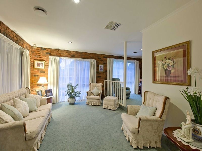 11 Lynne Court, Langwarrin VIC 3910