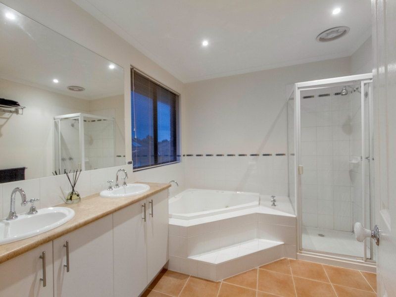 4/26 Pepperbush Cres, Langwarrin VIC 3910