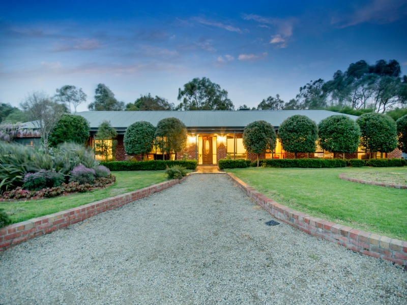 5 Bridgewater Court, Langwarrin VIC 3910