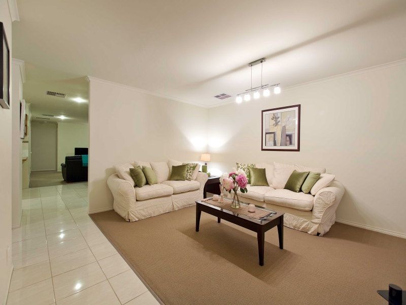 90 Huntingtower Crescent, Langwarrin VIC 3910