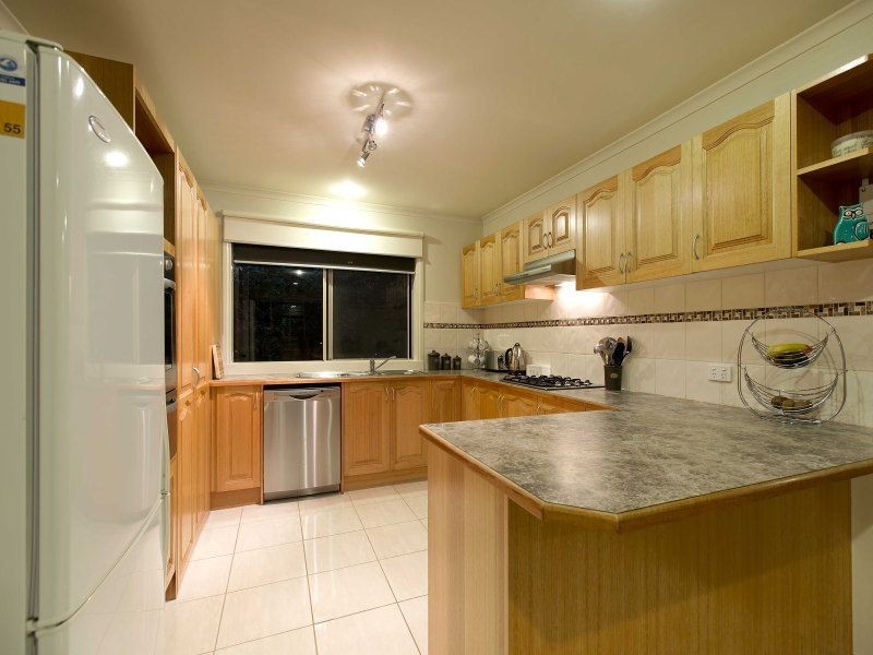 90 Huntingtower Crescent, Langwarrin VIC 3910