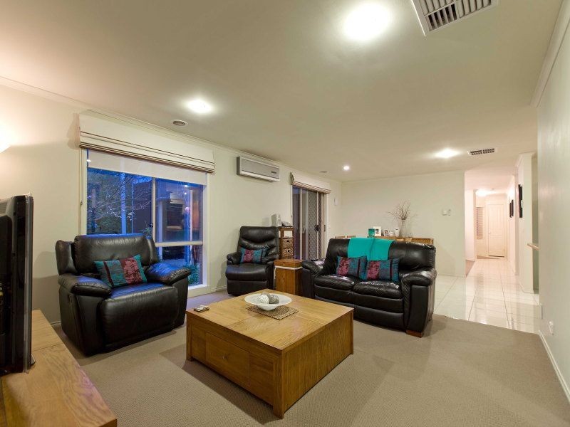 90 Huntingtower Crescent, Langwarrin VIC 3910