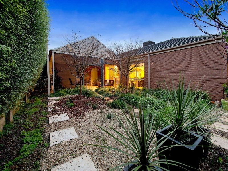 90 Huntingtower Crescent, Langwarrin VIC 3910