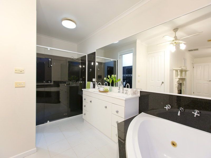 10 Grevillea Road, Langwarrin VIC 3910