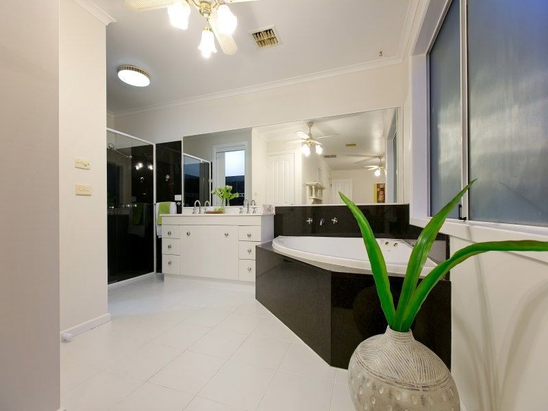 10 Grevillea Road, Langwarrin VIC 3910