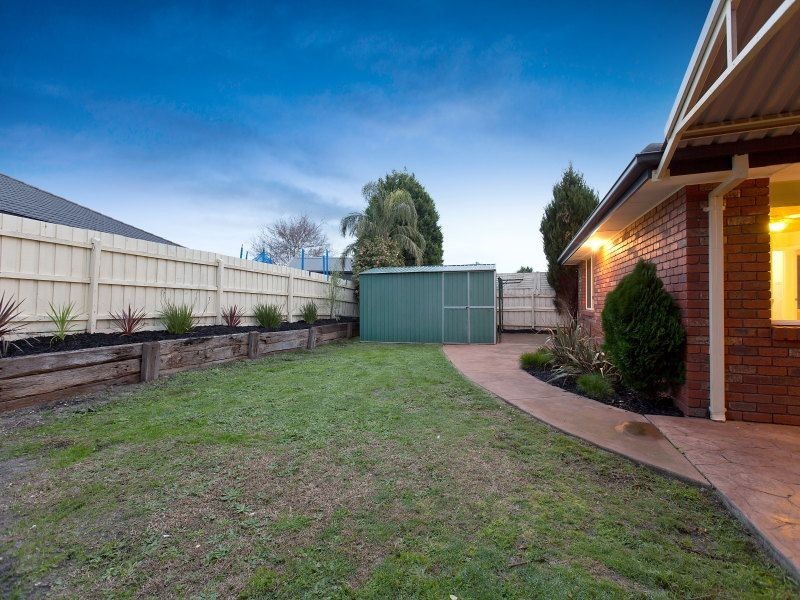 10 Grevillea Road, Langwarrin VIC 3910