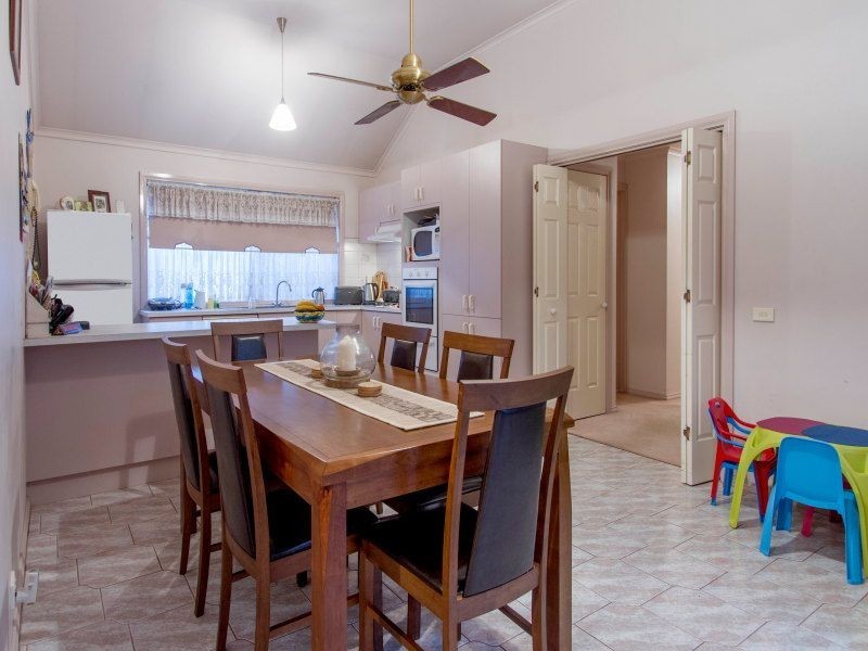 14 Regal Court, Carrum Downs VIC 3201