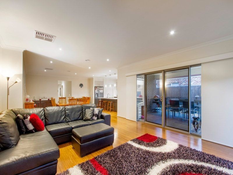 6 Bonacci Place, Langwarrin VIC 3910